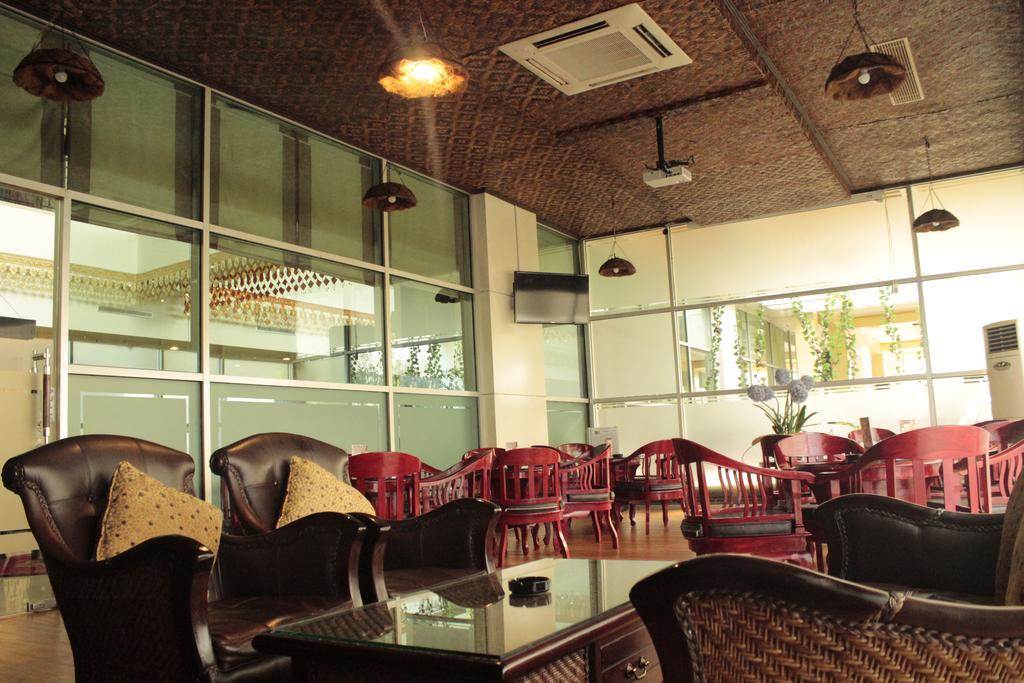 Horison Balairung จาการ์ตา ภายนอก รูปภาพ